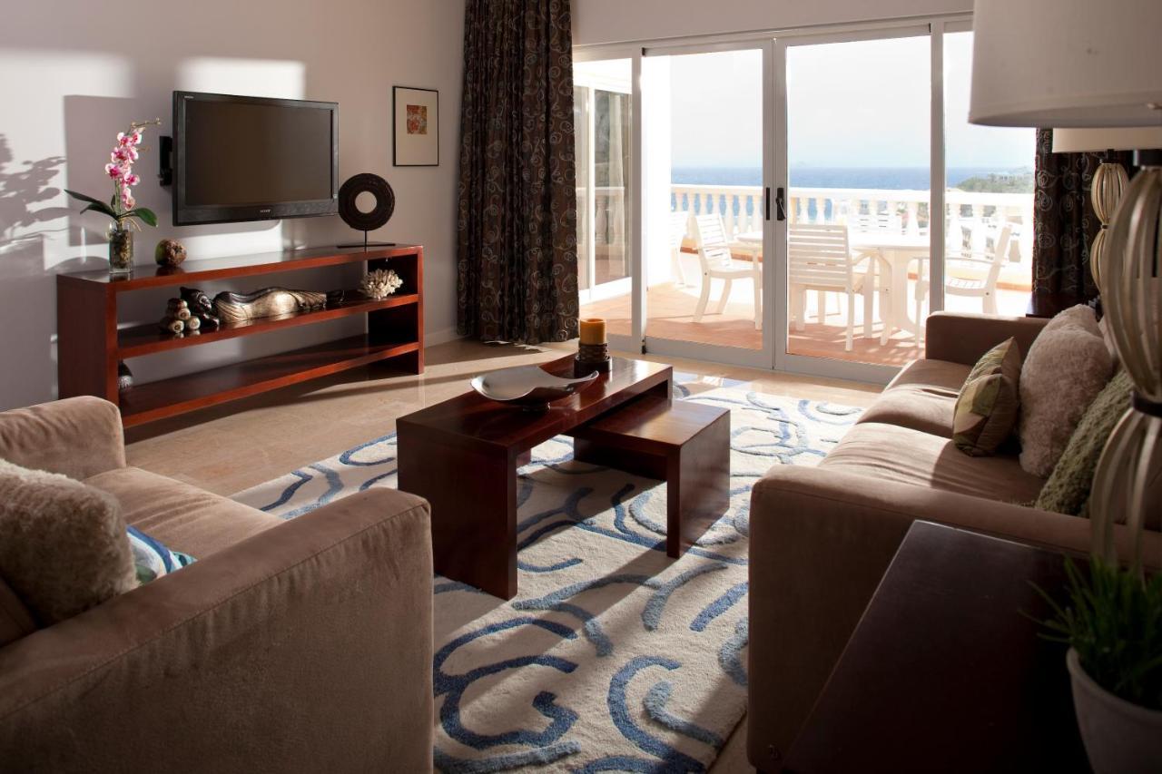 Princess Heights Luxury Condo Hotel Oyster Pond Rom bilde