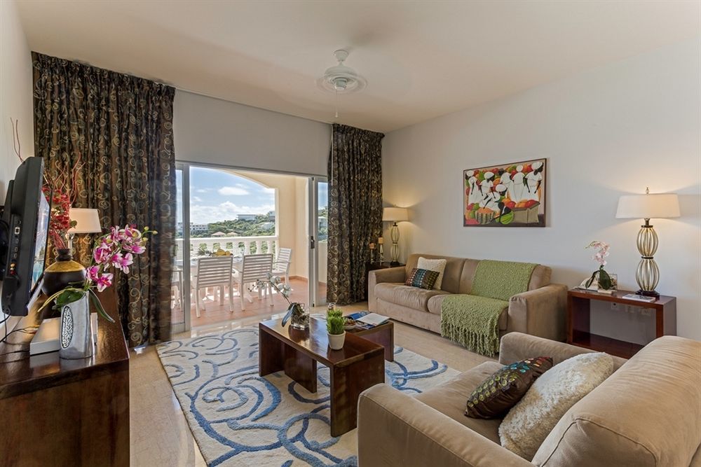 Princess Heights Luxury Condo Hotel Oyster Pond Eksteriør bilde